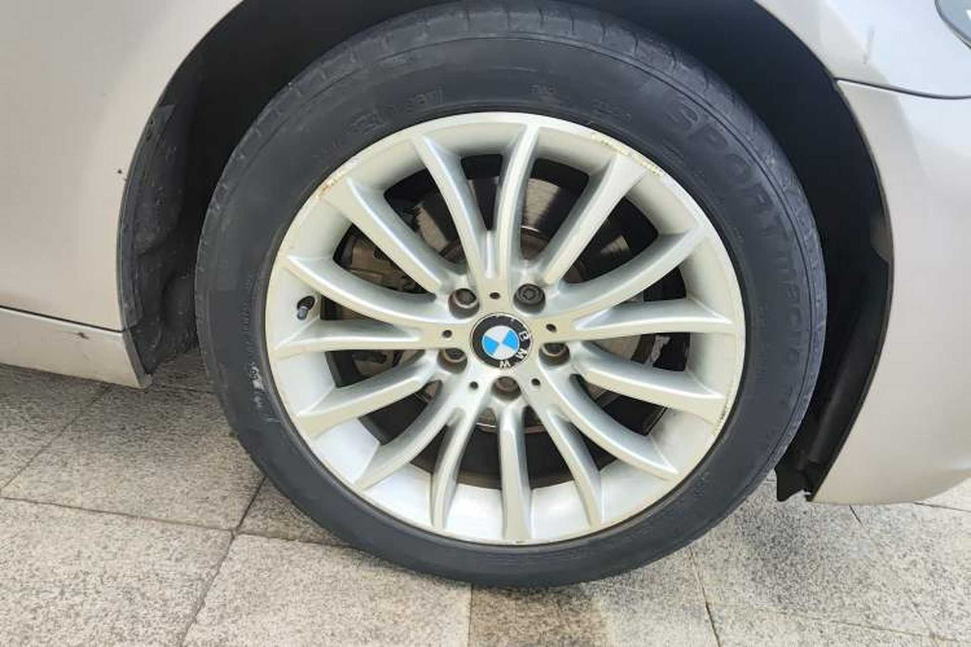 Used BMW 5 Series 2014 525Li Luxury Design Package Right Front Wheel Hub