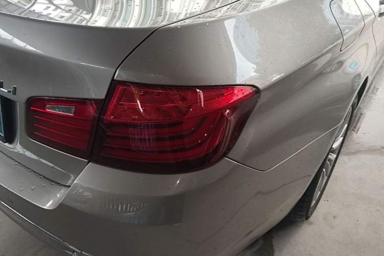 Used BMW 5 Series 2014 525Li Luxury Design Package Right Rear Taillight