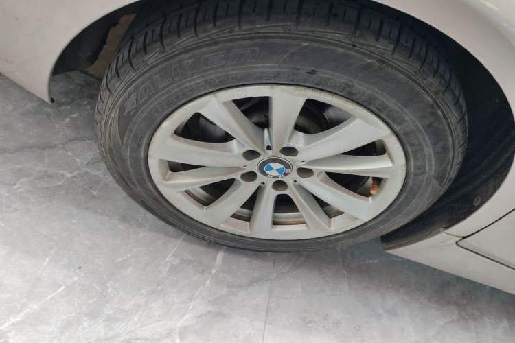 Used BMW 5 Series 2014 520i Elegant Edition Right Rear Wheel Hub