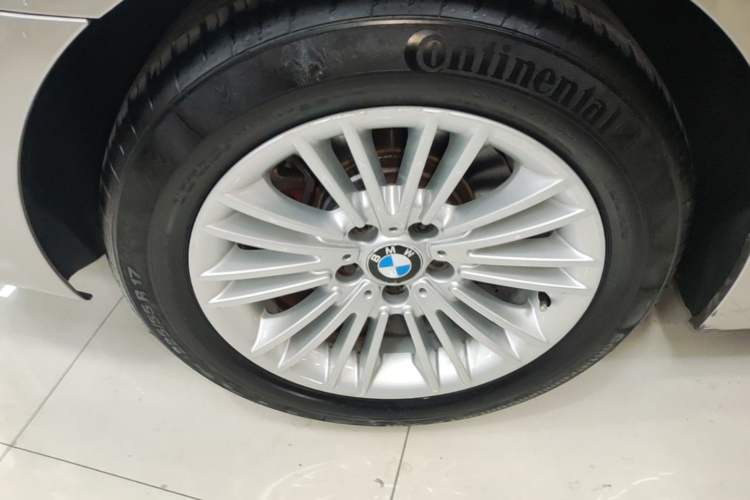 Used BMW 5 Series 2014 525Li Leading Model Right Rear Wheel Hub