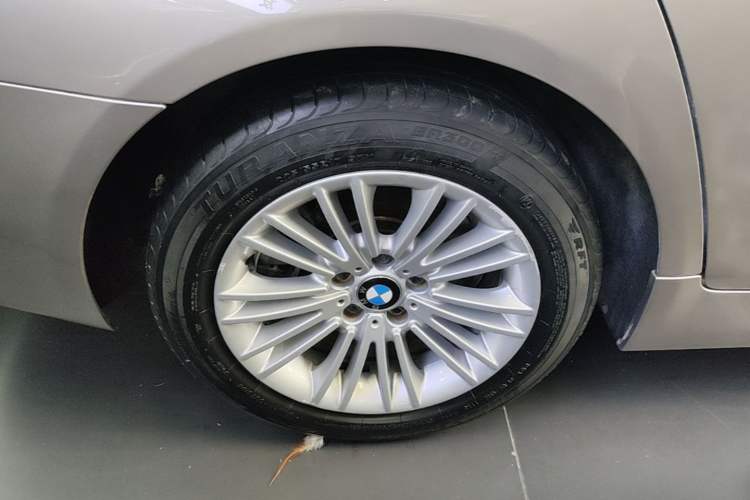 Used BMW 5 Series 2014 525Li Leading Model Right Rear Wheel Hub