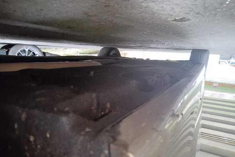 Used BMW 5 Series 2014 525Li Leading Model Right Side Sill