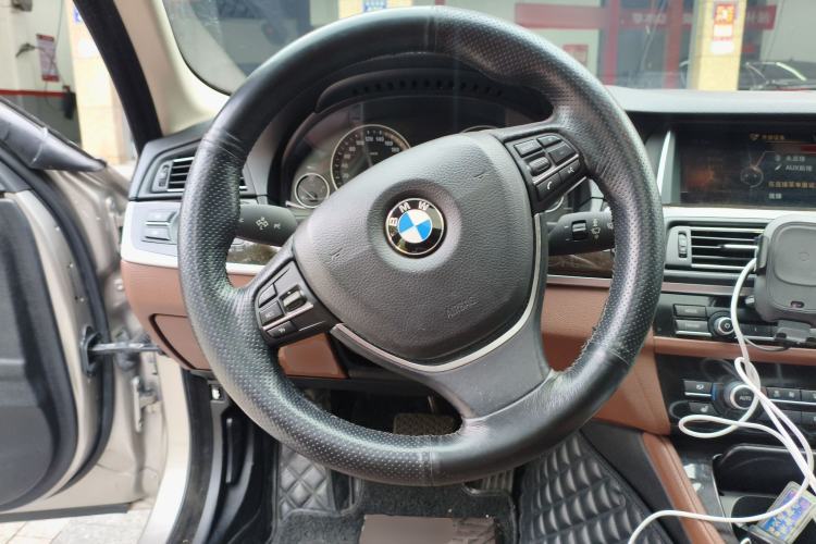 Used BMW 5 Series 2014 528Li Leading Model Steering Wheel