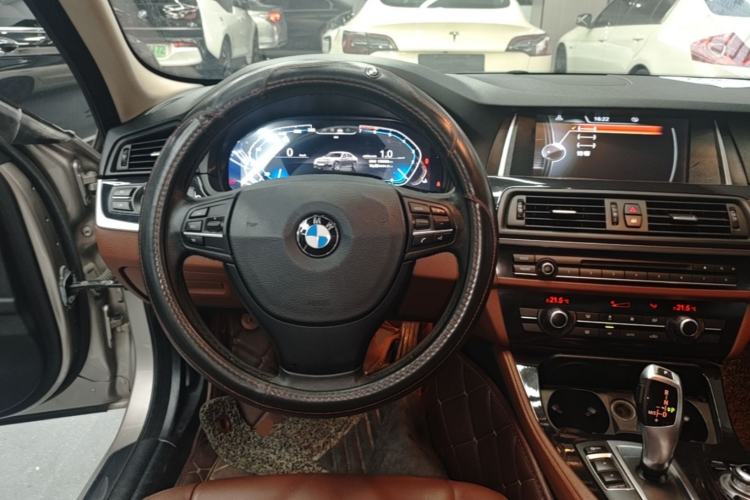 Used BMW 5 Series 2014 520Li Elegant Model Steering Wheel