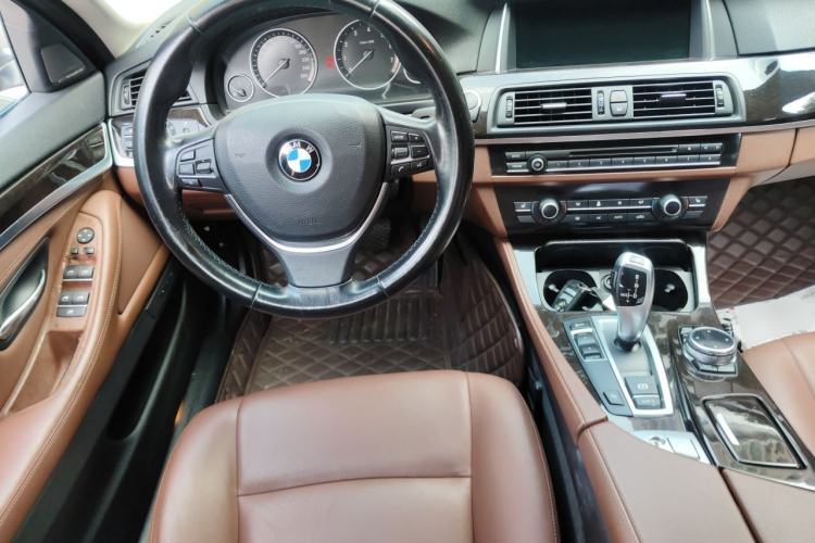 Used BMW 5 Series 2014 528Li Leading Model Steering Wheel