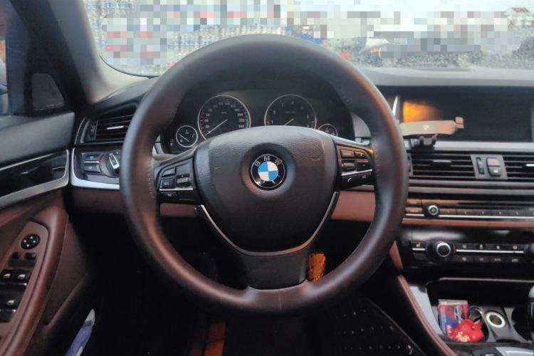 Used BMW 5 Series 2014 528Li Leading Model Steering Wheel
