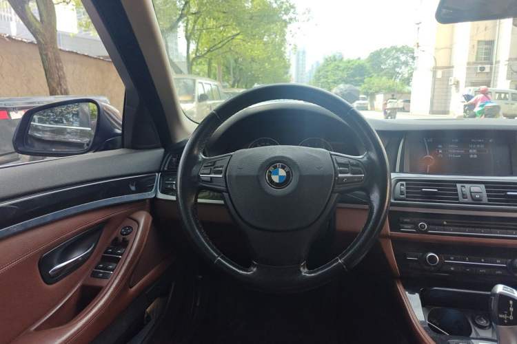 Used BMW 5 Series 2014 520Li Elegant Model Steering Wheel