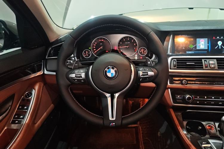 Used BMW 5 Series 2014 525Li Leading Model Steering Wheel