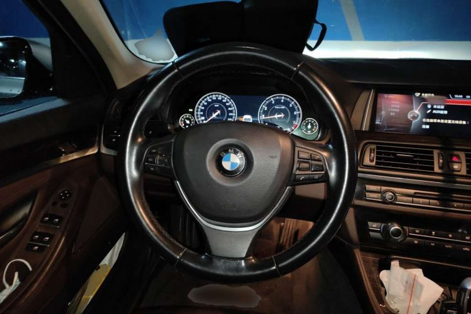Used BMW 5 Series 2014 525Li Luxury Design Package Steering Wheel