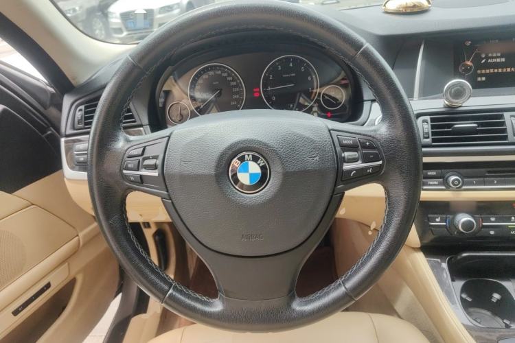 Used BMW 5 Series 2014 525Li Leading Model Steering Wheel