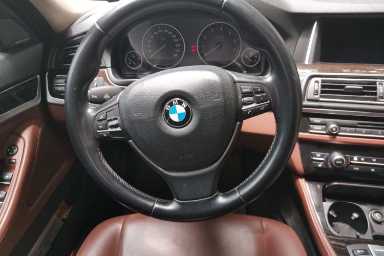 Used BMW 5 Series 2014 528Li Leading Model Steering Wheel