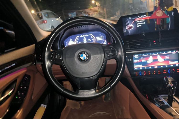 Used BMW 5 Series 2014 525Li Leading Model Steering Wheel