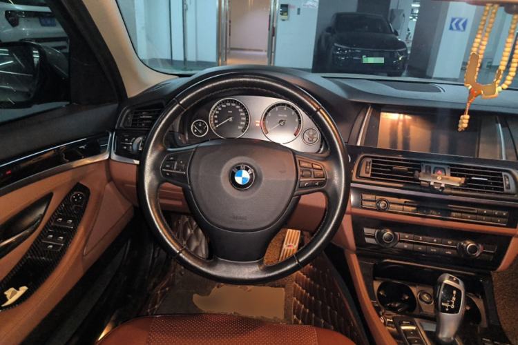 Used BMW 5 Series 2014 520Li Elegant Model Steering Wheel