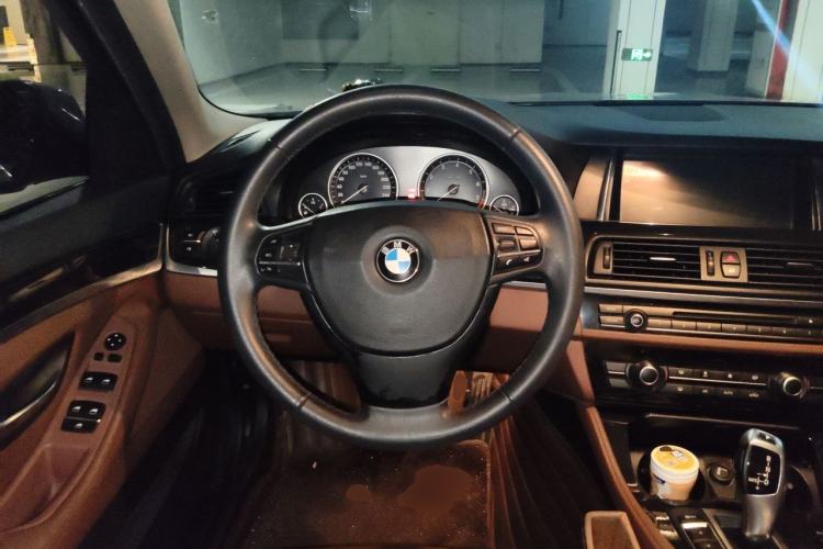 Used BMW 5 Series 2014 520Li Elegant Model Steering Wheel