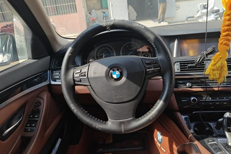 Used BMW 5 Series 2014 520i Elegant Edition Steering Wheel