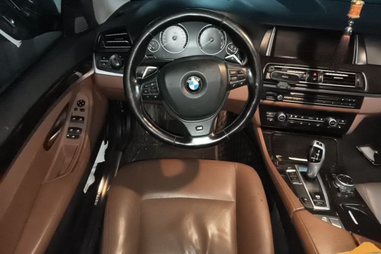 Used BMW 5 Series 2014 528Li Leading Model Steering Wheel