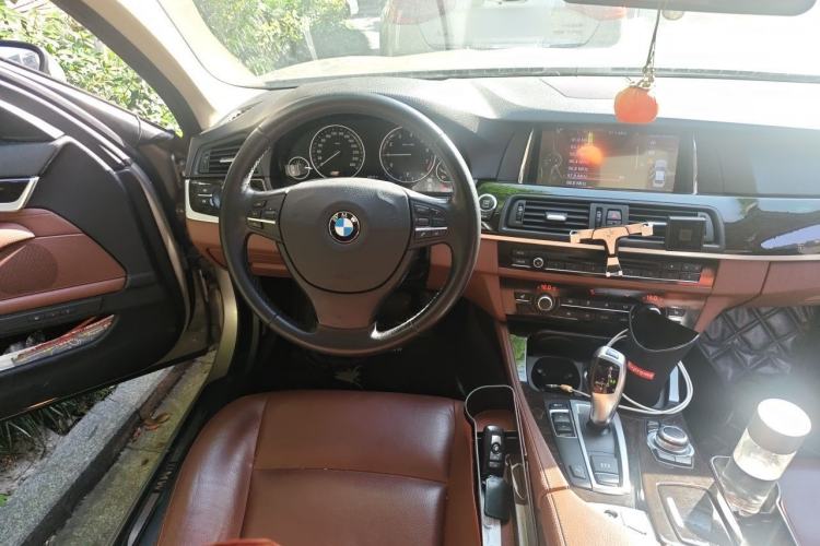 Used BMW 5 Series 2014 525Li Leading Model Steering Wheel