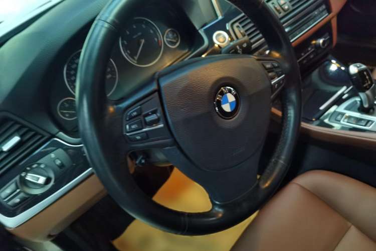 Used BMW 5 Series 2014 520i Elegant Edition Steering Wheel