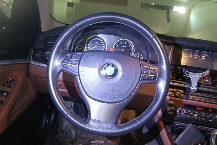 Used BMW 5 Series 2014 520Li Elegant Model Steering Wheel