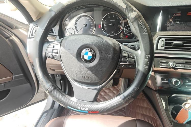Used BMW 5 Series 2014 525Li Luxury Design Package Steering Wheel