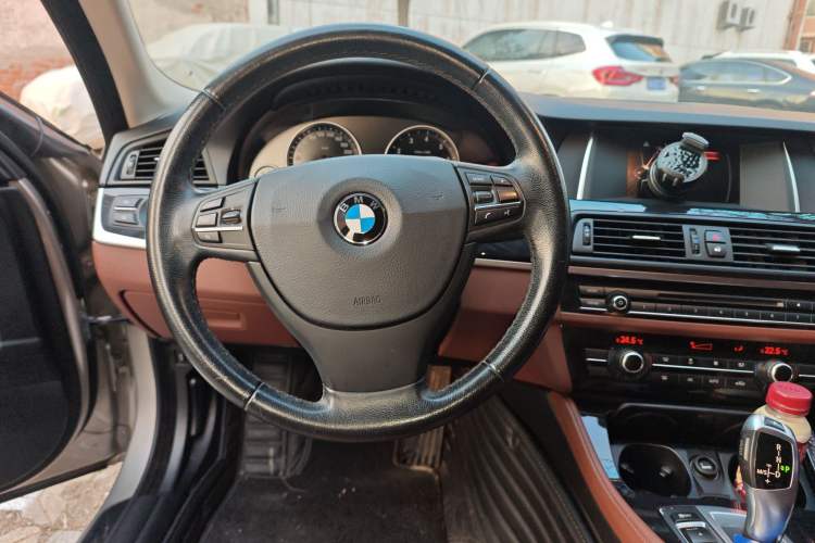 Used BMW 5 Series 2014 520Li Elegant Model Steering Wheel