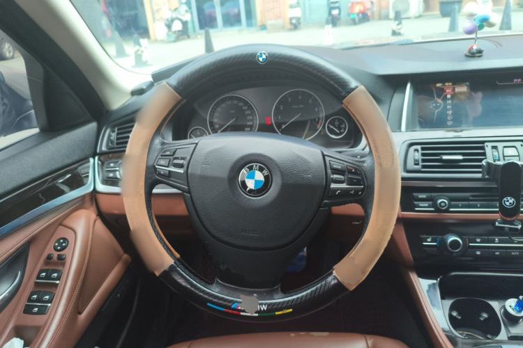 Used BMW 5 Series 2014 525Li Leading Model Steering Wheel