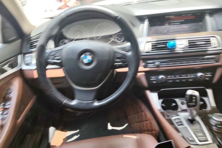 Used BMW 5 Series 2014 528Li Fashion Design Package Steering Wheel