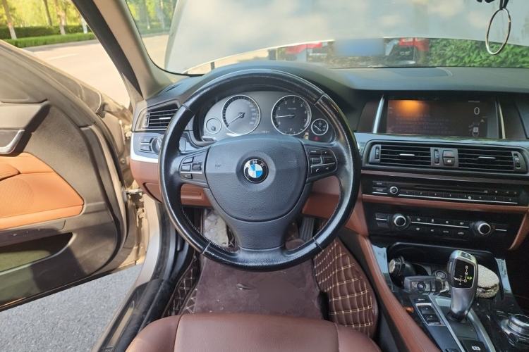 Used BMW 5 Series 2014 520i Elegant Edition Steering Wheel