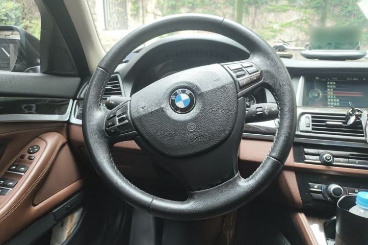 Used BMW 5 Series 2014 535Li Executive Model Style Design Package Steering Wheel