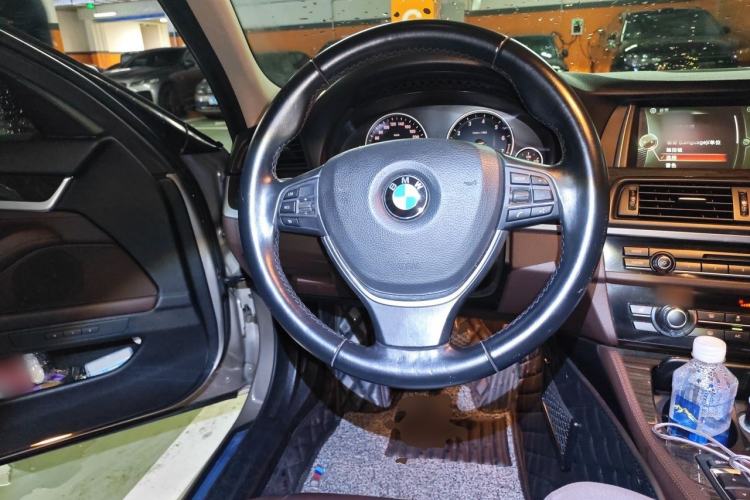 Used BMW 5 Series 2014 525Li Luxury Design Package Steering Wheel