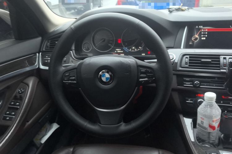 Used BMW 5 Series 2014 525Li Luxury Design Package Steering Wheel