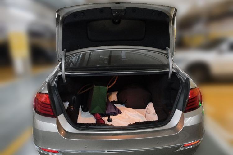 Used BMW 5 Series 2014 525Li Luxury Design Package Trunk