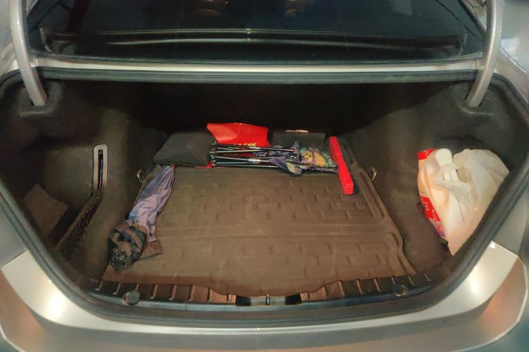 Used BMW 5 Series 2014 525Li Luxury Design Package Trunk