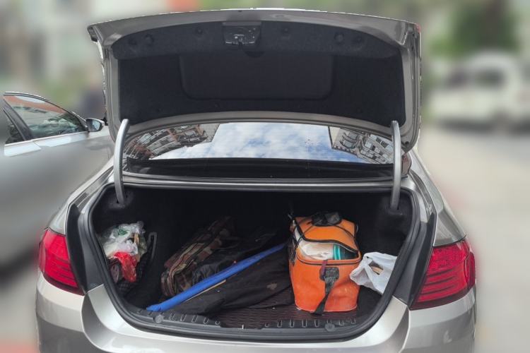 Used BMW 5 Series 2014 525Li Luxury Design Package Trunk