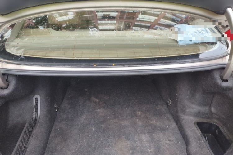Used BMW 5 Series 2014 525Li Leading Model Trunk
