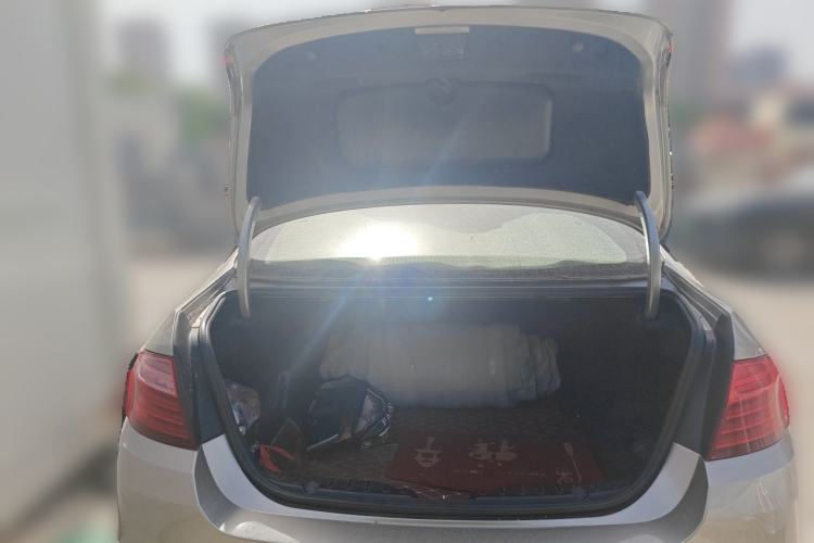 Used BMW 5 Series 2014 525Li Leading Model Trunk