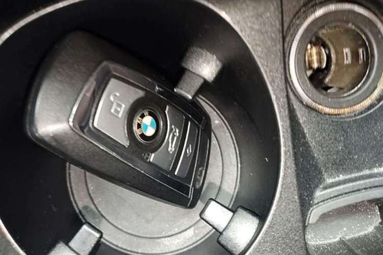 Used BMW 5 Series 2014 525Li Luxury Design Package Vehicle Key