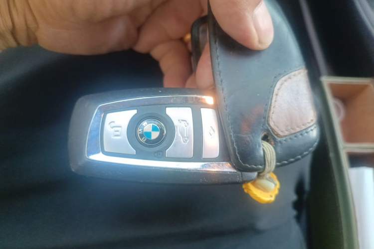 Used BMW 5 Series 2014 525Li Luxury Design Package Vehicle Key
