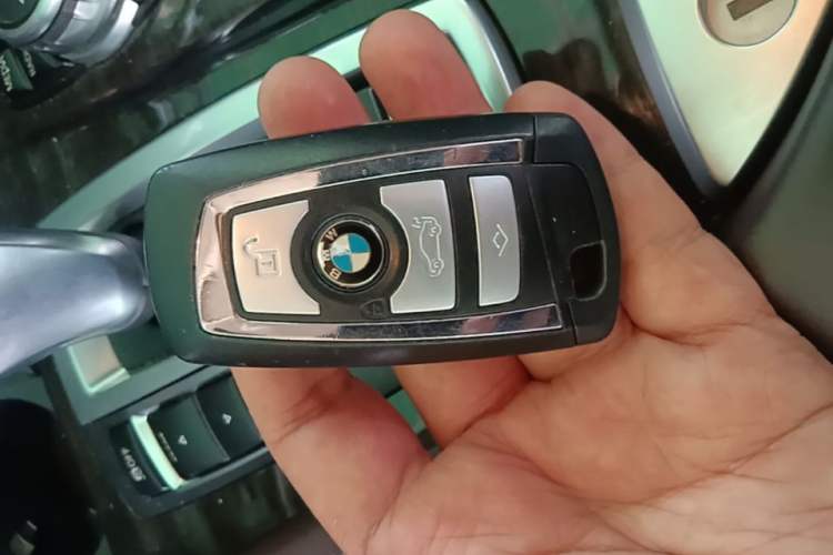Used BMW 5 Series 2014 525Li Luxury Design Package Vehicle Key