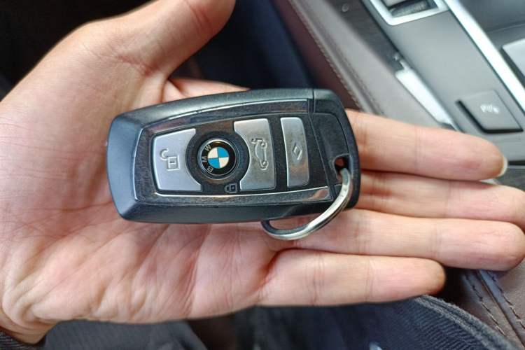 Used BMW 5 Series 2014 525Li Luxury Design Package Vehicle Key