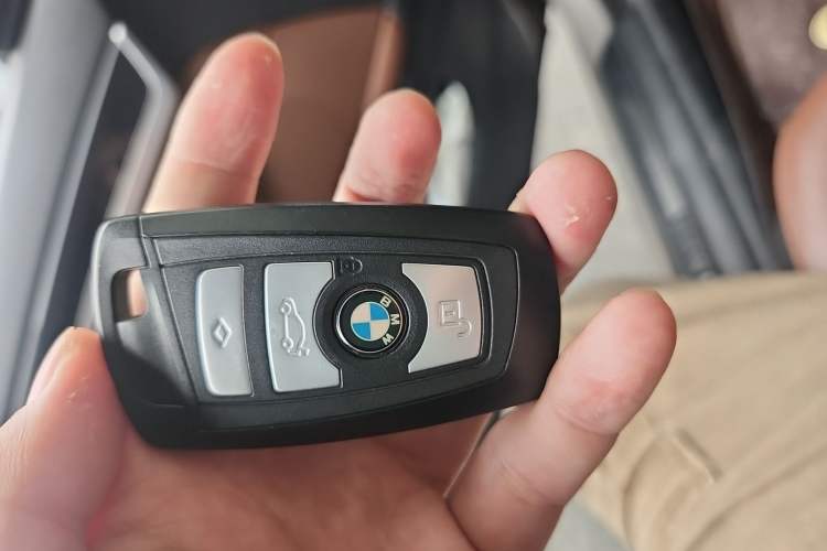 Used BMW 5 Series 2014 520Li Elegant Model Vehicle Key