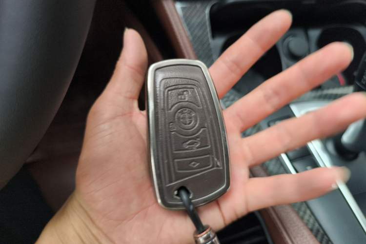 Used BMW 5 Series 2014 520Li Elegant Model Vehicle Key