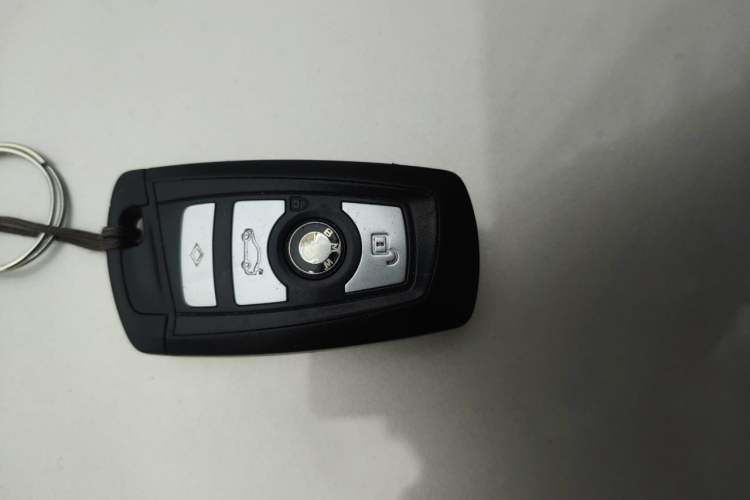 Used BMW 5 Series 2014 525Li Leading Model Vehicle Key
