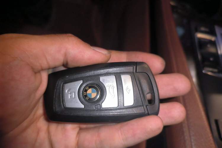 Used BMW 5 Series 2014 525Li Leading Model Vehicle Key