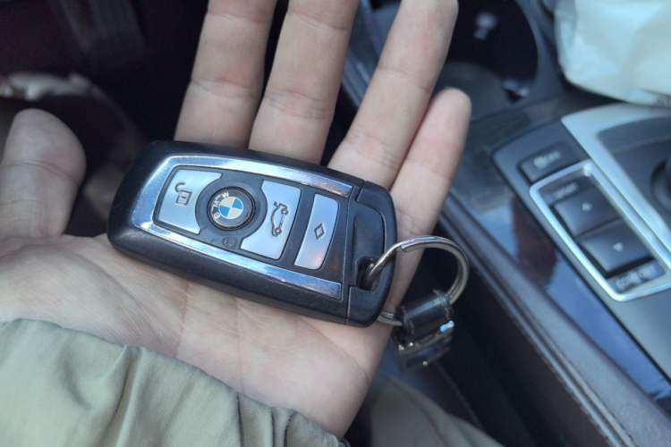 Used BMW 5 Series 2014 525Li Luxury Design Package Vehicle Key