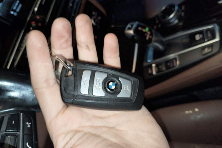 Used BMW 5 Series 2014 528Li Leading Model Vehicle Key