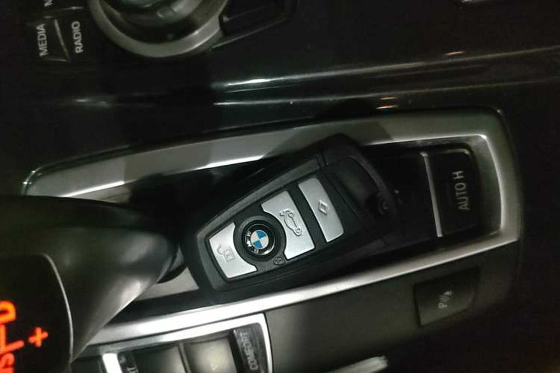 Used BMW 5 Series 2014 520i Elegant Edition Vehicle Key