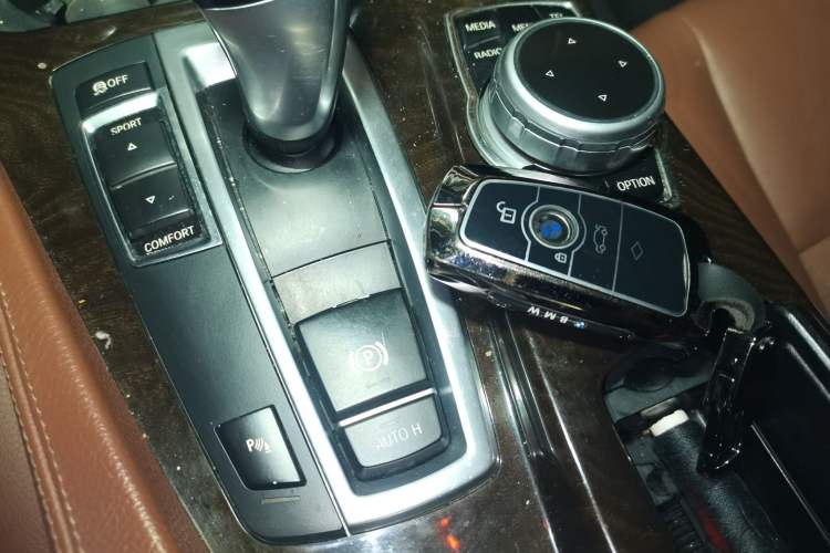 Used BMW 5 Series 2014 525Li Leading Model Vehicle Key