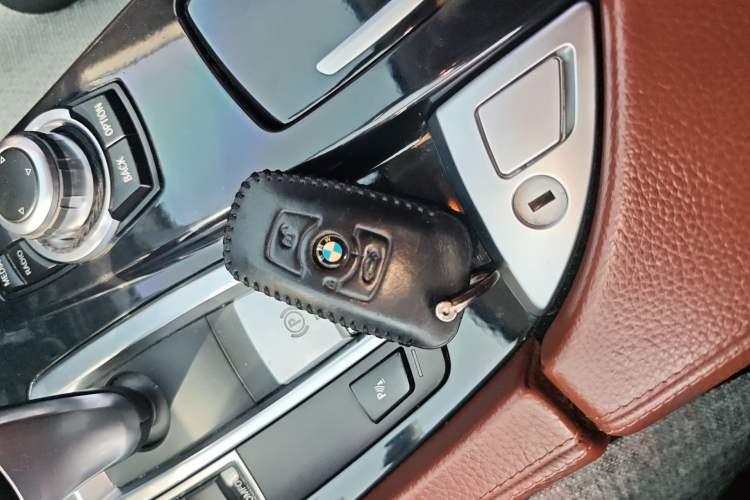 Used BMW 5 Series 2014 520Li Elegant Model Vehicle Key
