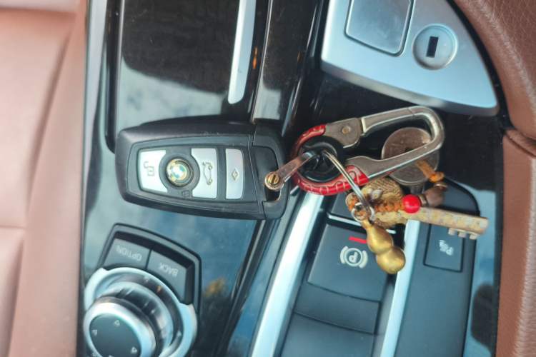 Used BMW 5 Series 2014 525Li Leading Model Vehicle Key